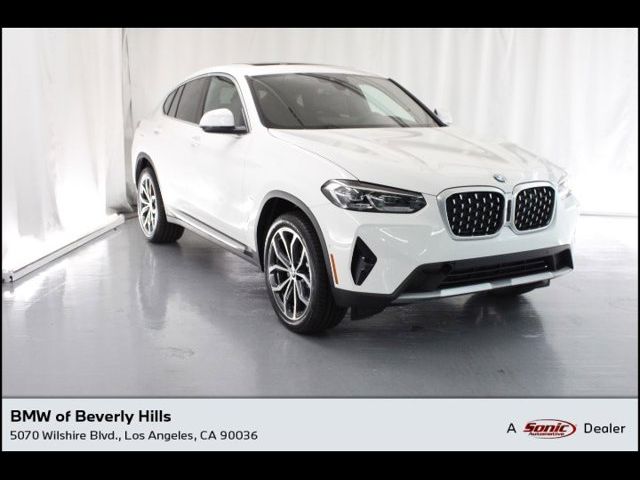 2025 BMW X4 xDrive30i