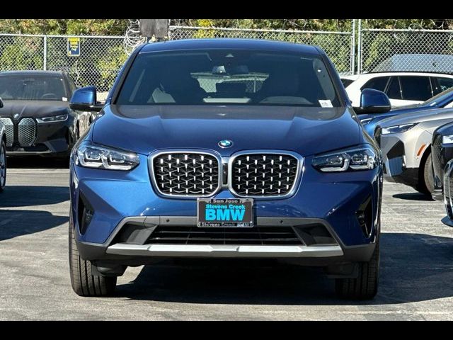 2025 BMW X4 xDrive30i