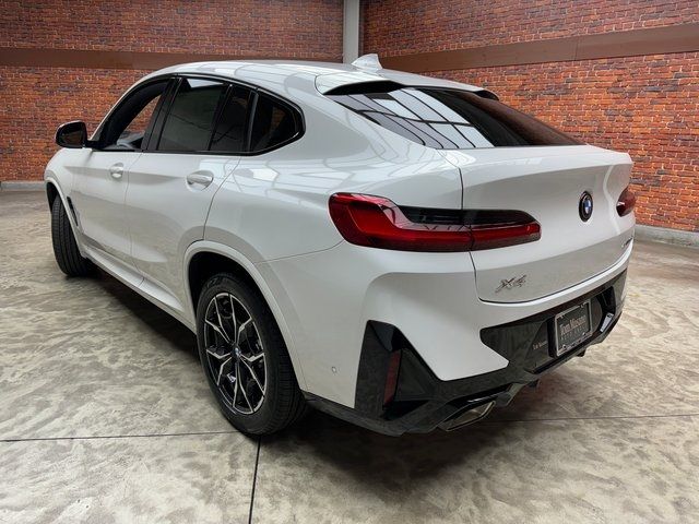 2025 BMW X4 xDrive30i