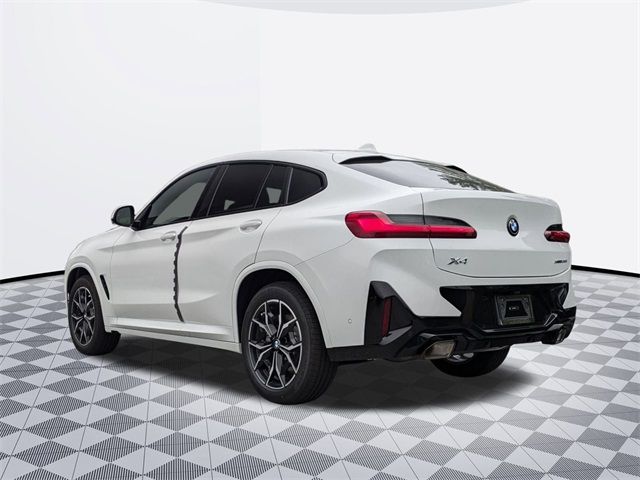 2025 BMW X4 xDrive30i