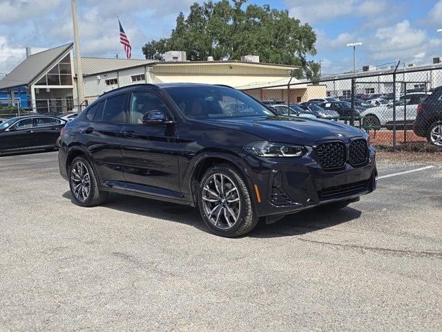 2025 BMW X4 xDrive30i