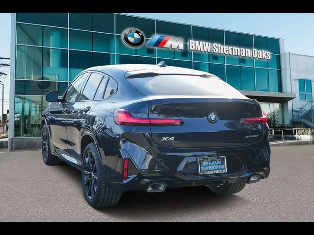 2025 BMW X4 xDrive30i