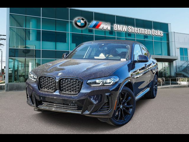 2025 BMW X4 xDrive30i