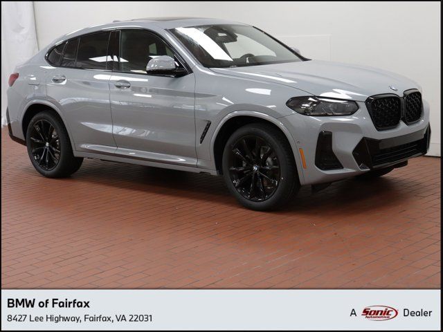 2025 BMW X4 xDrive30i