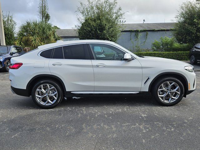 2025 BMW X4 xDrive30i