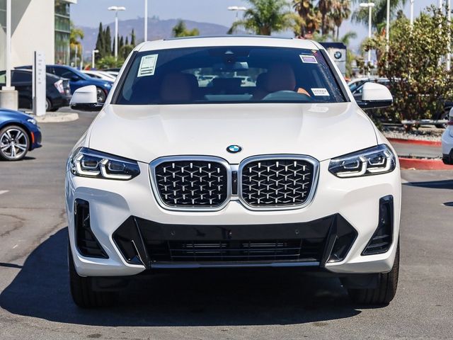 2025 BMW X4 xDrive30i