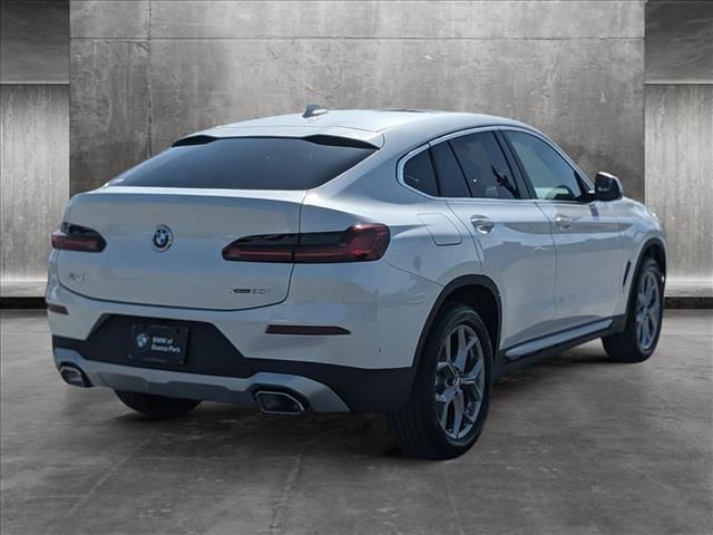 2025 BMW X4 xDrive30i