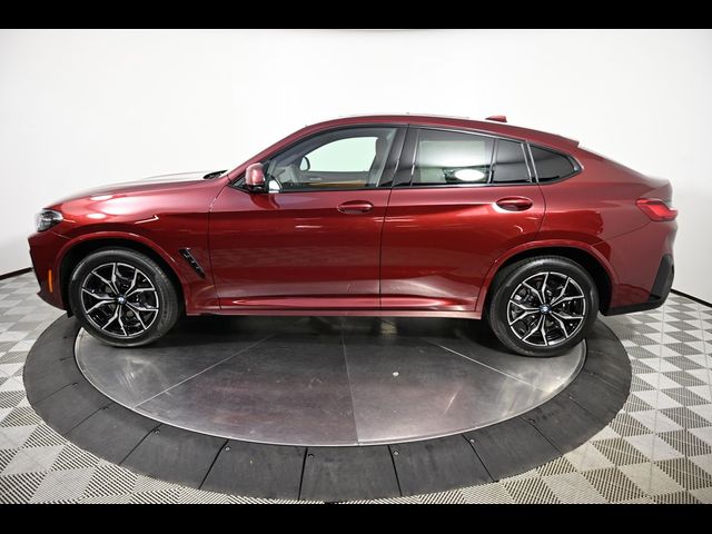 2025 BMW X4 xDrive30i