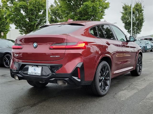 2025 BMW X4 xDrive30i