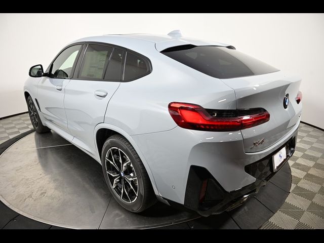 2025 BMW X4 xDrive30i