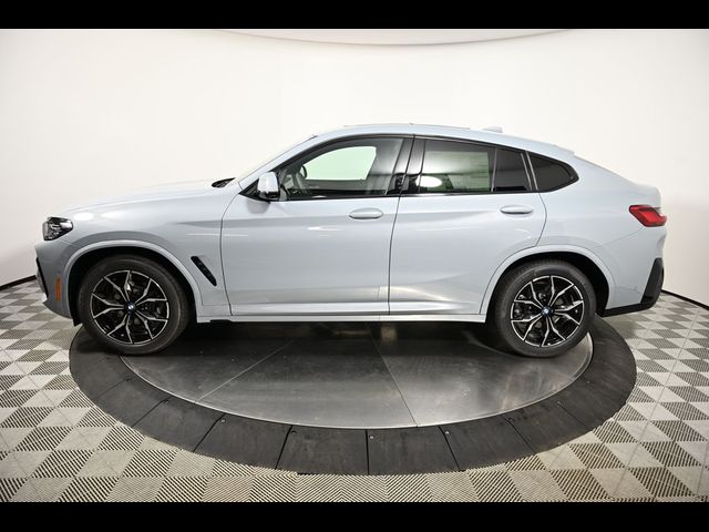 2025 BMW X4 xDrive30i