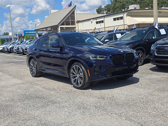 2025 BMW X4 xDrive30i