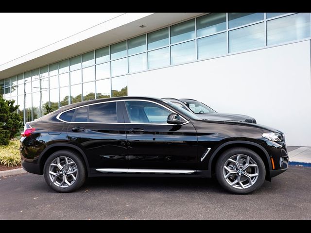 2025 BMW X4 xDrive30i