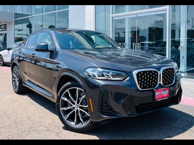 2025 BMW X4 xDrive30i