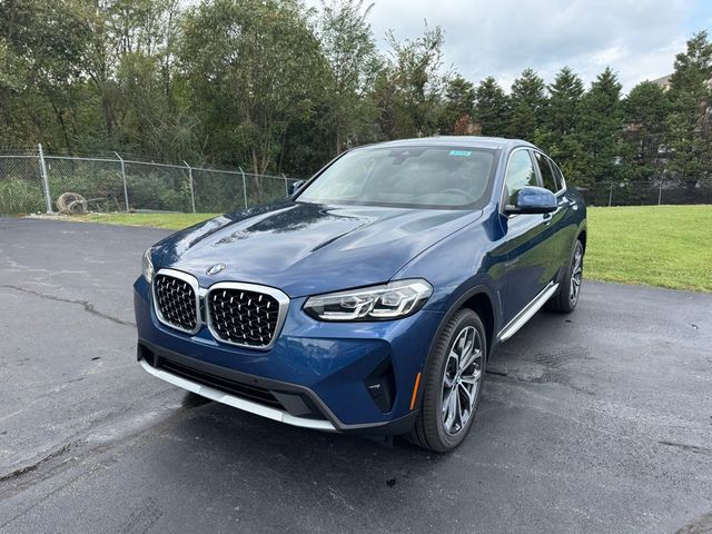 2025 BMW X4 xDrive30i