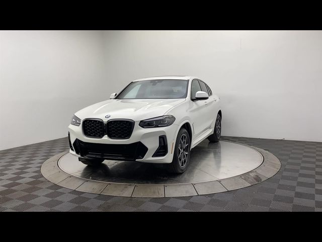 2025 BMW X4 xDrive30i