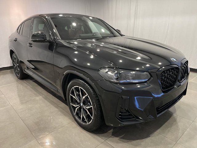 2025 BMW X4 xDrive30i