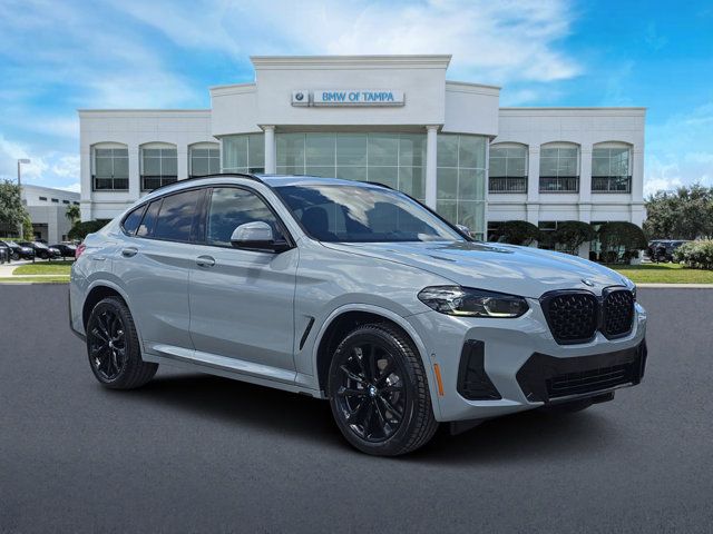 2025 BMW X4 xDrive30i