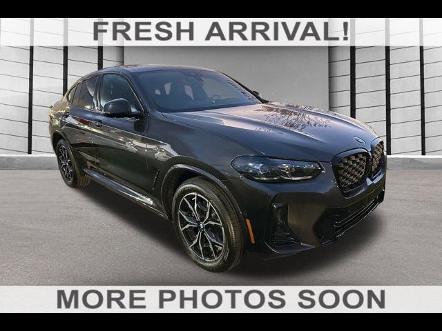 2025 BMW X4 xDrive30i