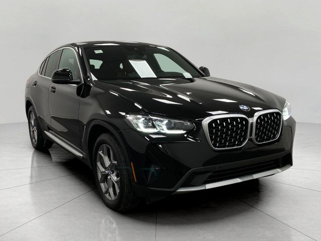 2025 BMW X4 xDrive30i