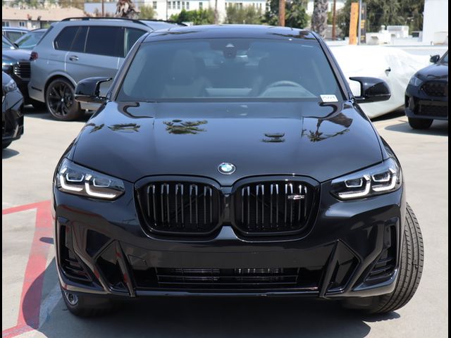 2025 BMW X4 M40i