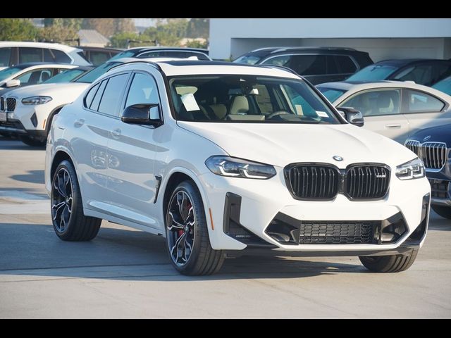 2025 BMW X4 M Base