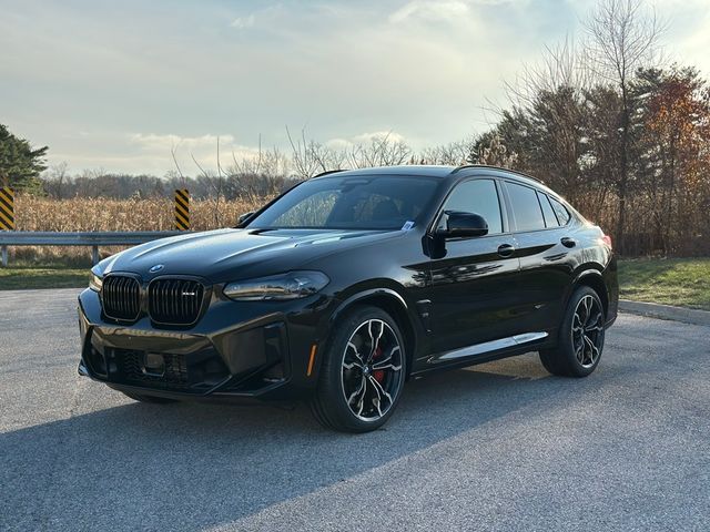 2025 BMW X4 M Base