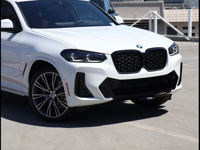 2025 BMW X4 xDrive30i