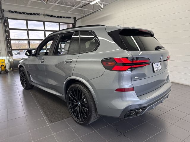 2025 BMW X5 M60i