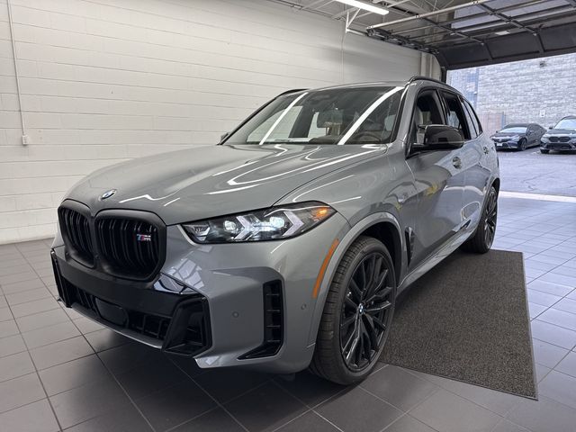 2025 BMW X5 M60i