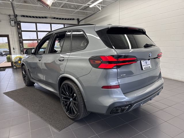 2025 BMW X5 M60i