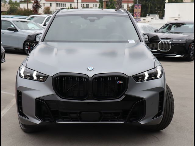 2025 BMW X5 M60i