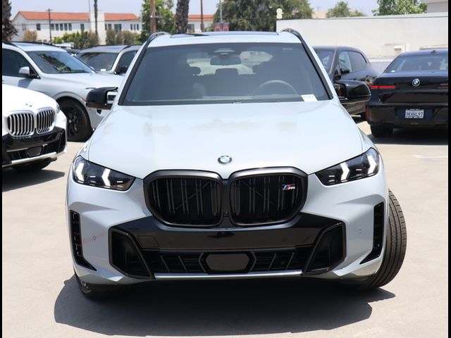 2025 BMW X5 M60i