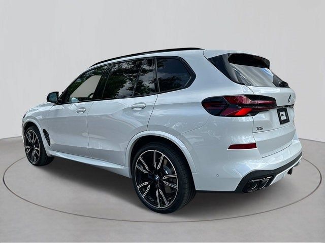 2025 BMW X5 M60i