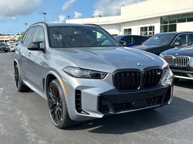 2025 BMW X5 M60i