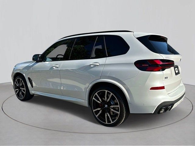 2025 BMW X5 M60i