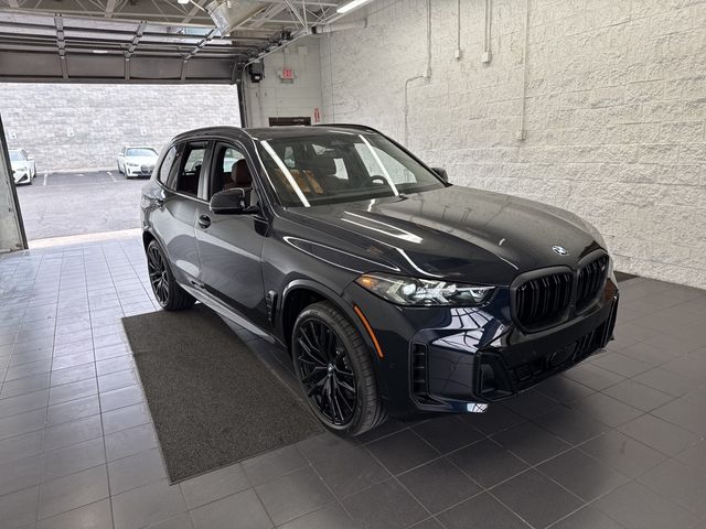 2025 BMW X5 M60i