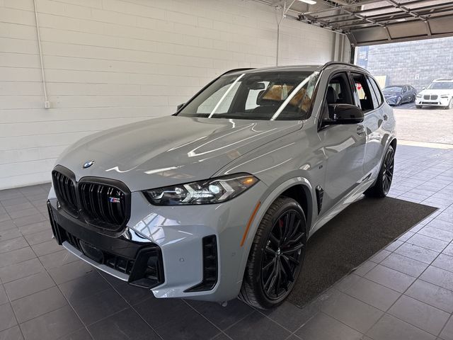 2025 BMW X5 M60i