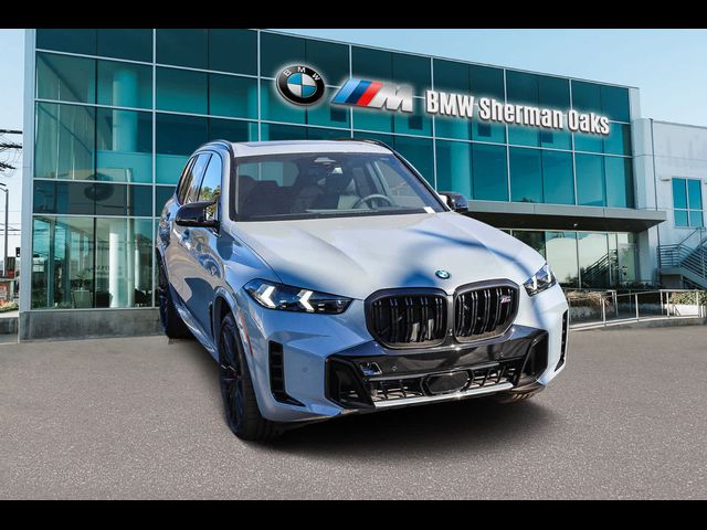 2025 BMW X5 M60i