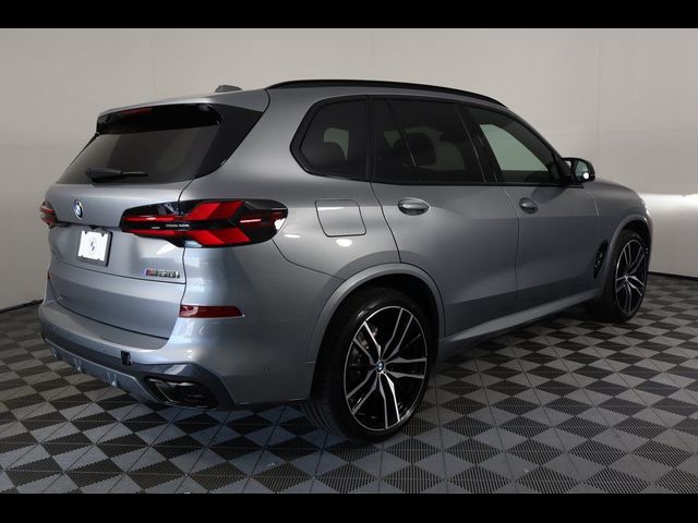 2025 BMW X5 M60i