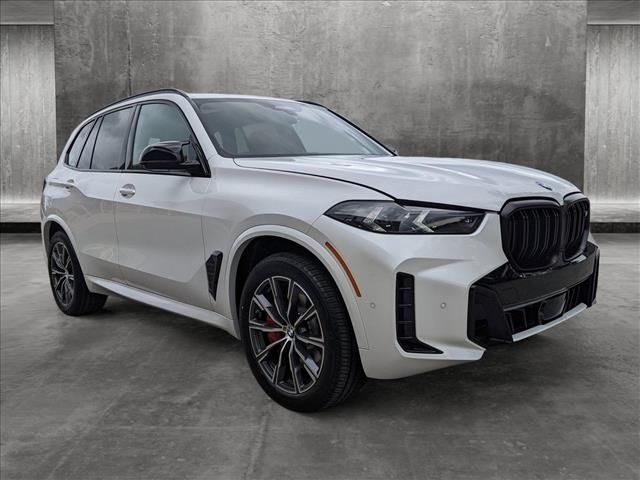 2025 BMW X5 M60i