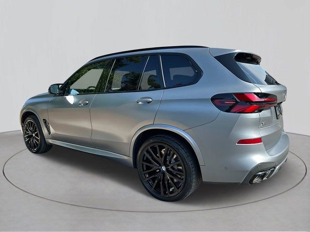 2025 BMW X5 M60i