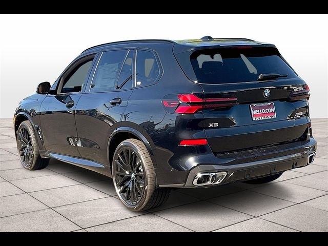 2025 BMW X5 M60i