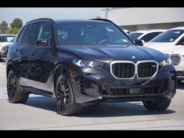 2025 BMW X5 M60i