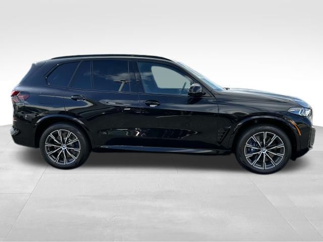 2025 BMW X5 M60i