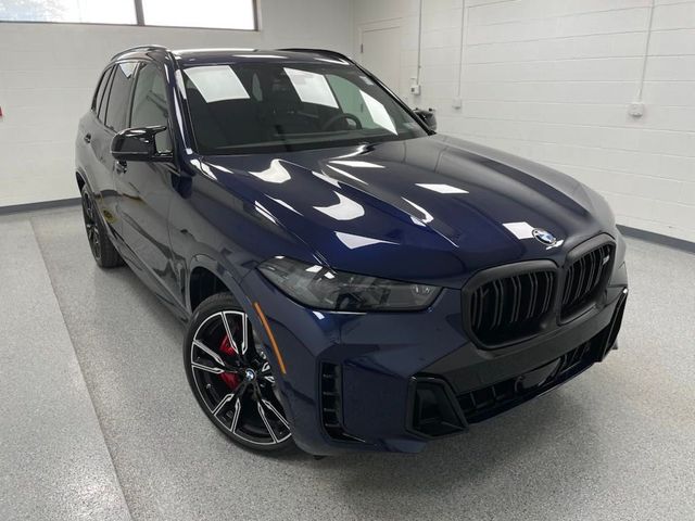 2025 BMW X5 M60i