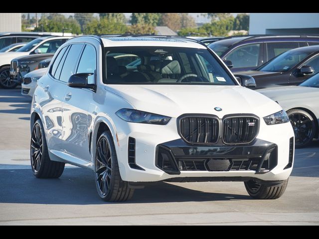 2025 BMW X5 M60i