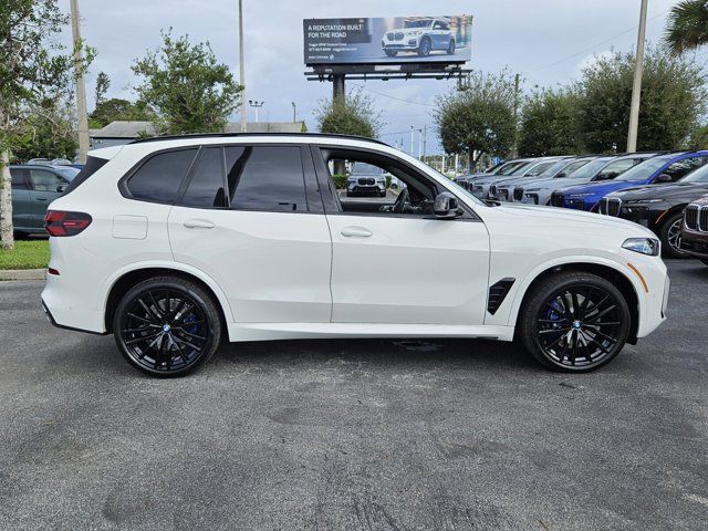 2025 BMW X5 M60i