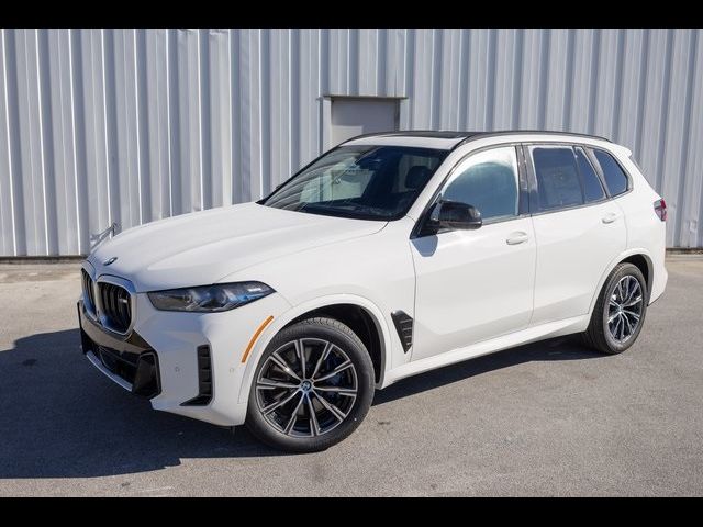 2025 BMW X5 M60i