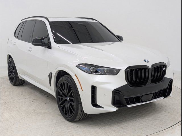 2025 BMW X5 M60i